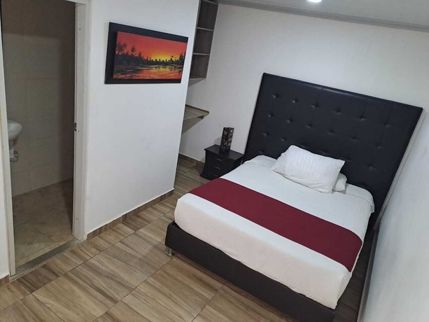Imagen de la habitación del Hotel Casa M&oacute;naco. Foto 4