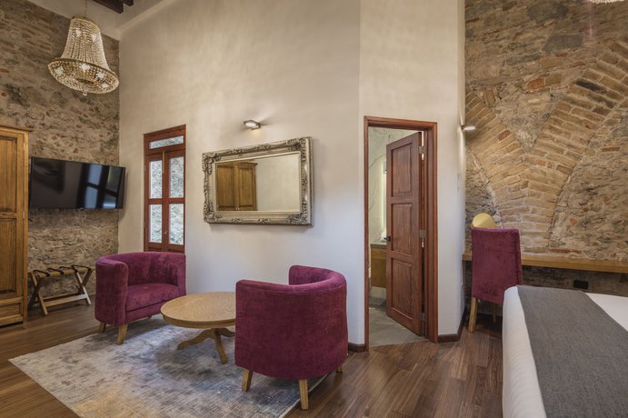 Imagen de la habitación del Hotel Casa Monarca. Foto 5