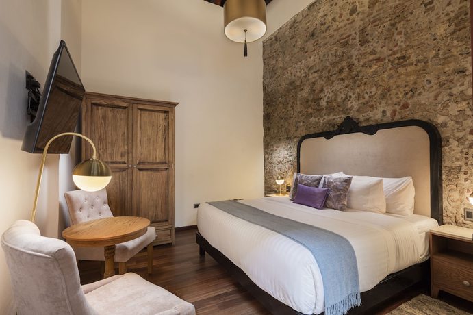 Imagen de la habitación del Hotel Casa Monarca. Foto 9
