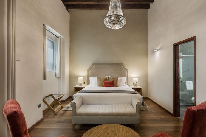 Imagen de la habitación del Hotel Casa Monarca. Foto 12