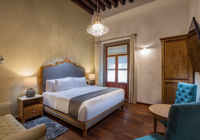 Imagen de la habitación del Hotel Casa Monarca. Foto 13