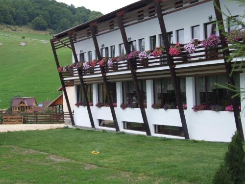 Imagen general del Hotel Casa Muntelui. Foto 1