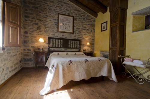 Imagen de la habitación del Hotel Casa Mur de Alujan. Foto 11