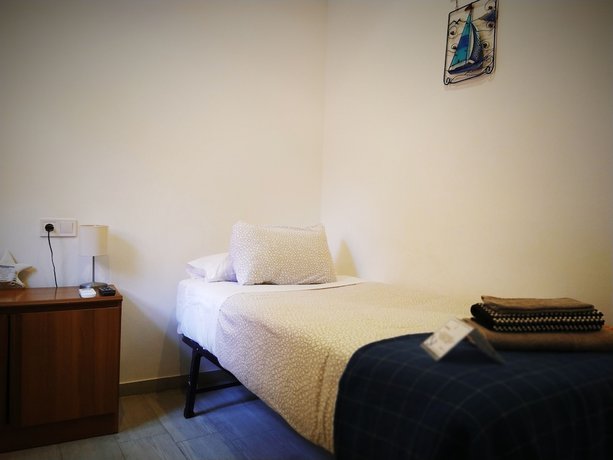 Imagen de la habitación del Hotel Casa Nautilus Cadiz. Foto 3