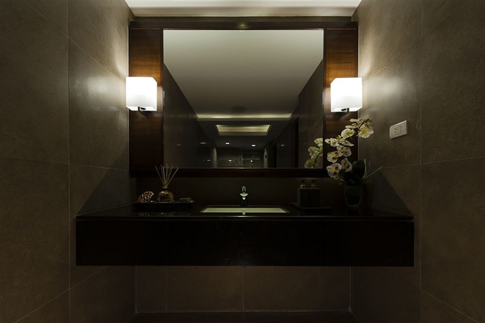 Imagen de la habitación del Hotel Casa Nithra Bangkok. Foto 3