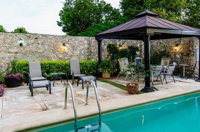 Imagen de la piscina del Hotel Casa Nobel. Foto 13