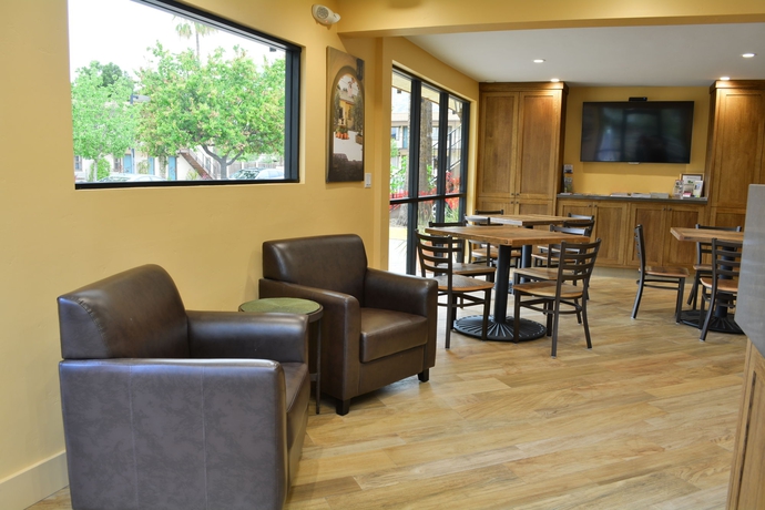Imagen de los interiores del Hotel Casa Ojai Inn. Foto 12