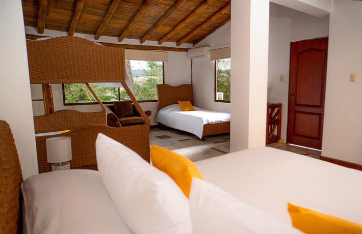 Imagen de la habitación del Hotel Casa Olonche. Foto 7