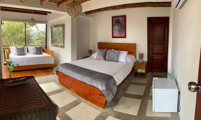 Imagen de la habitación del Hotel Casa Olonche. Foto 19