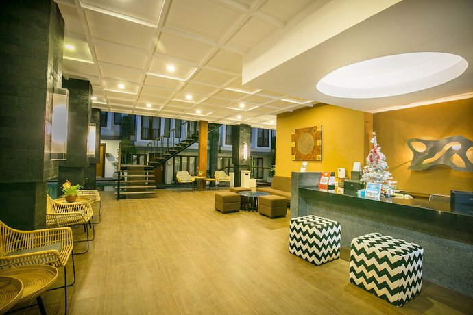 Imagen del bar/restaurante del Hotel Casa Padma Suites Legian. Foto 2