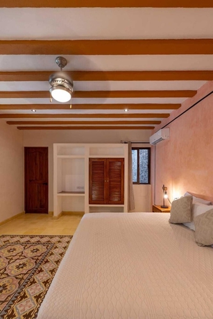 Imagen de la habitación del Hotel Casa Pakal. Foto 7