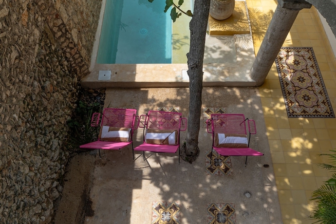 Imagen de la piscina del Hotel Casa Pakal. Foto 13