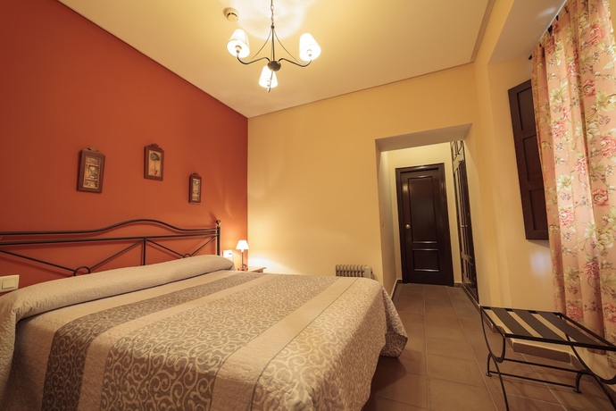 Imagen de la habitación del Hotel Casa Palacio De Los Leones. Foto 7