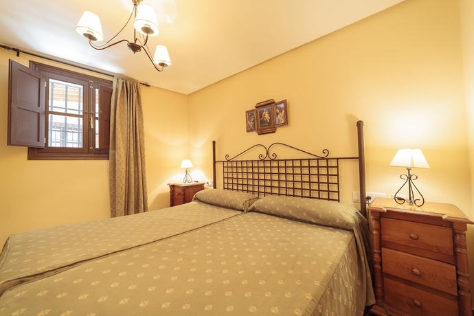 Imagen de la habitación del Hotel Casa Palacio De Los Leones. Foto 8