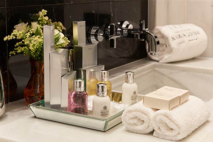 Imagen de la habitación del Hotel Casa Palacio María Luisa. Foto 4