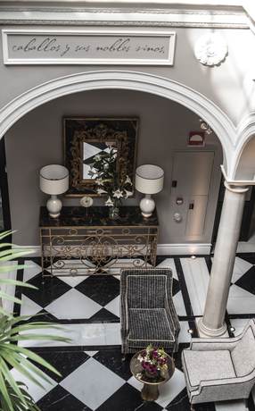 Imagen de los interiores del Hotel Casa Palacio María Luisa. Foto 16