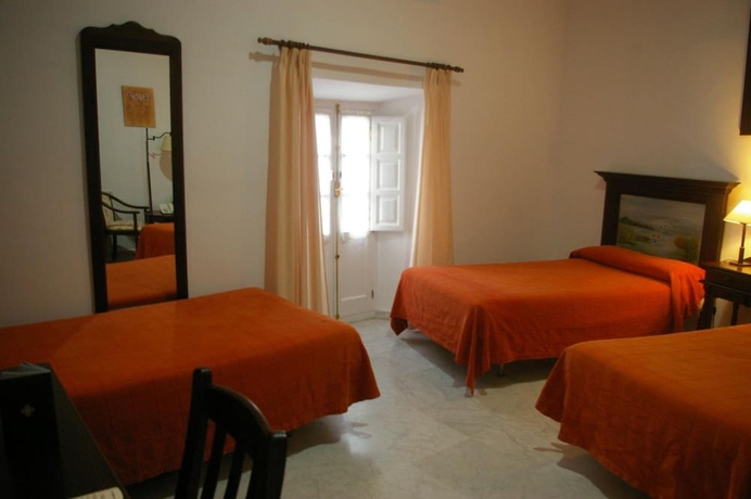 Imagen de la habitación del Hotel Casa Palacio Medina Sidonia. Foto 10
