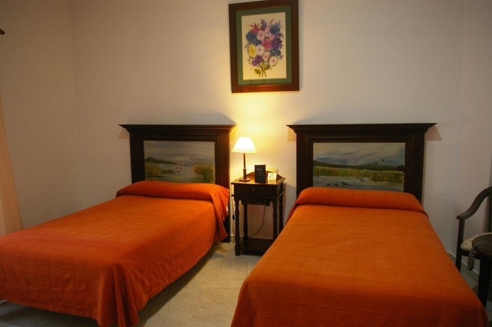 Imagen de la habitación del Hotel Casa Palacio Medina Sidonia. Foto 13