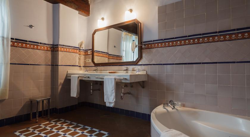 Imagen general del Hotel Casa Palacio Pilar Del Toro. Foto 7