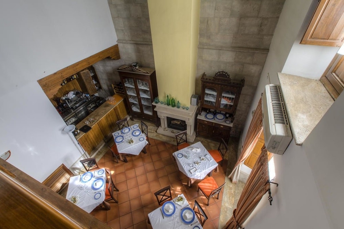 Imagen del bar/restaurante del Hotel Casa Palacio, Santa Cruz de Mudela. Foto 3