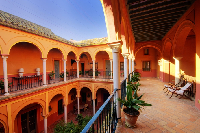 Imagen de los interiores del Hotel Casa Palacio de Carmona. Foto 11
