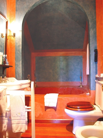 Imagen de la habitación del Hotel Casa Palacio de Carmona. Foto 10