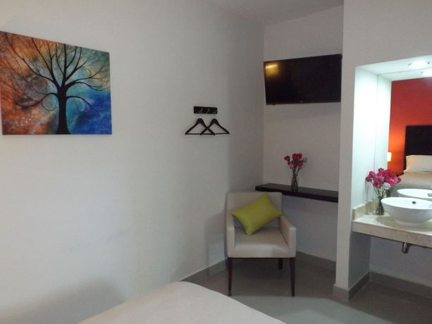 Imagen de los exteriores del Hotel Casa Palomino. Foto 13