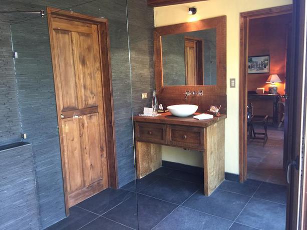 Imagen de la habitación del Hotel Casa Palopo. Foto 8