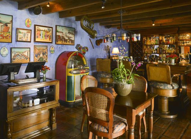 Imagen del bar/restaurante del Hotel Casa Palopo. Foto 2