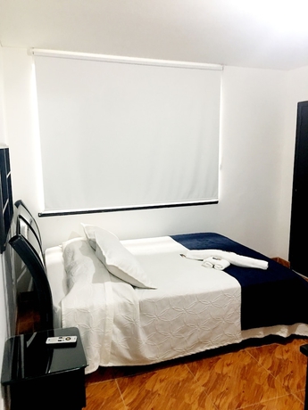 Imagen de la habitación del Hotel Casa Paulina, Bogot&aacute;. Foto 9