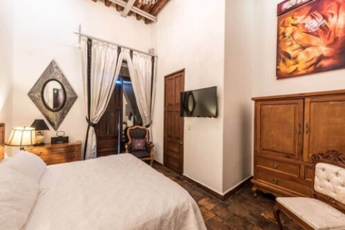 Imagen de la habitación del Hotel Casa Pedro Loza. Foto 9