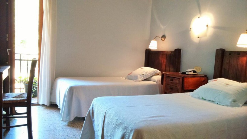 Imagen de la habitación del Hotel Casa Peix. Foto 3