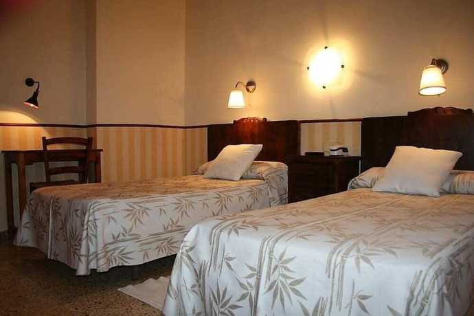 Imagen de la habitación del Hotel Casa Peix. Foto 16