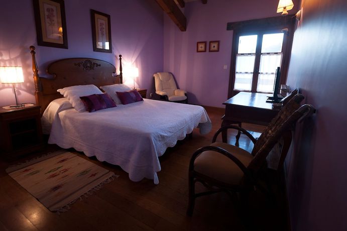 Imagen de la habitación del Hotel Casa Peluaga. Foto 2