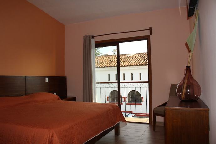 Imagen de la habitación del Hotel Casa Peregrina. Foto 13