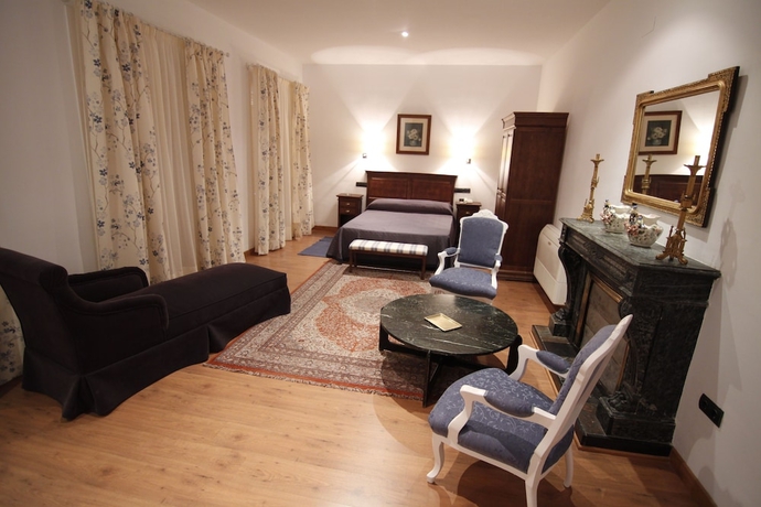 Imagen de la habitación del Hotel Casa Pizarro, Cáceres. Foto 9