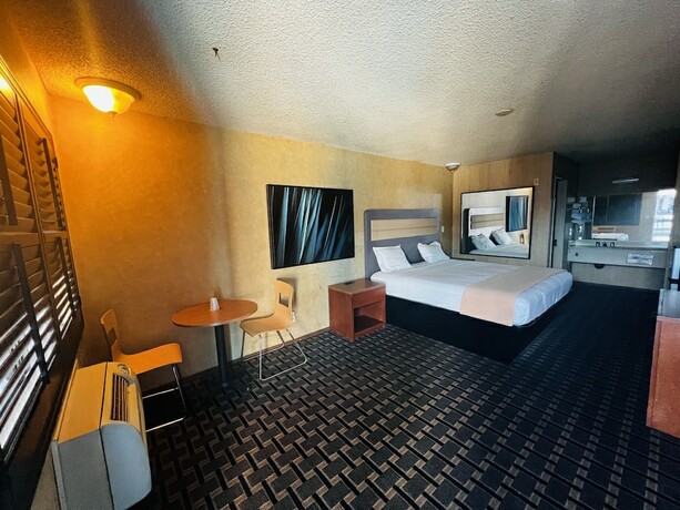 Imagen general del Hotel Casa Playa Inn and Suites Stanton Anaheim Area. Foto 2