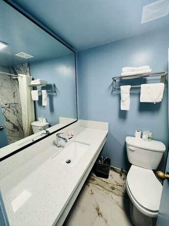 Imagen general del Hotel Casa Playa Inn and Suites Stanton Anaheim Area. Foto 5