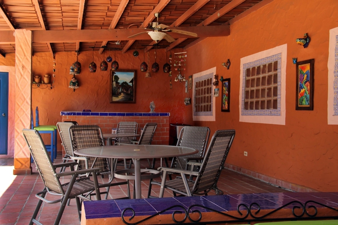 Imagen de la piscina del Hotel Casa Praga. Foto 16