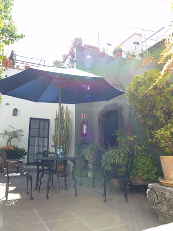 Imagen de los exteriores del Hotel Casa Quetzal. Foto 12