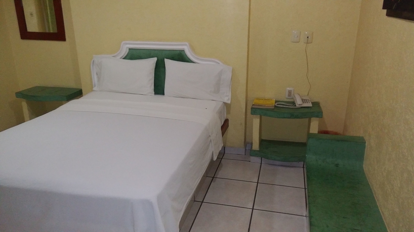 Imagen de la habitación del Hotel Casa Real, Poza Rica. Foto 4