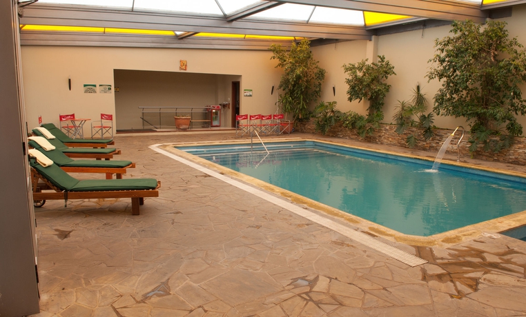 Imagen de la piscina del Hotel Casa Real, SALTA. Foto 16