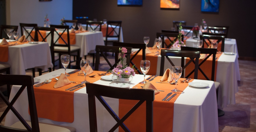 Imagen del bar/restaurante del Hotel Casa Real, SALTA. Foto 3