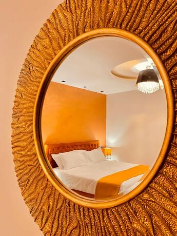 Imagen de la habitación del Hotel Casa Reale. Foto 16