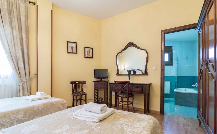 Imagen de la habitación del Hotel Casa Reboiro. Foto 7