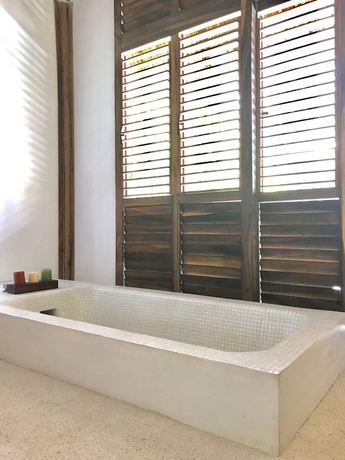 Imagen de la habitación del Hotel Casa Rhino Puerto Escondido Oaxaca Mexico. Foto 13