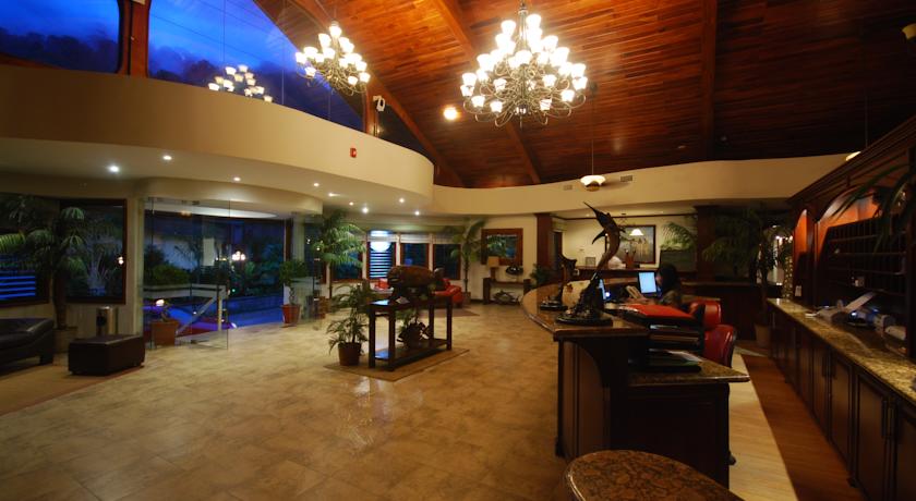Imagen de los interiores del Hotel Casa Roland Golfito Resort. Foto 10