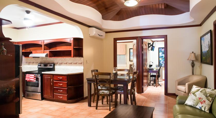 Imagen de la habitación del Hotel Casa Roland San José. Foto 3