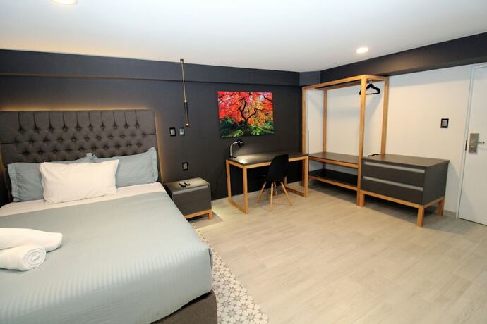 Imagen de la habitación del Hotel Casa Romita. Foto 16