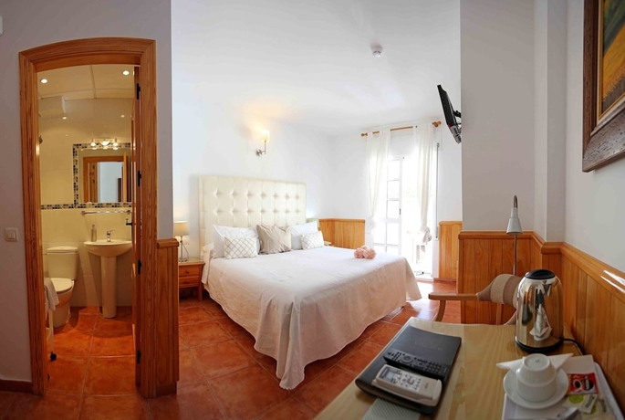 Imagen de la habitación del Hotel Casa Rosa, Benalm&aacute;dena Pueblo. Foto 4